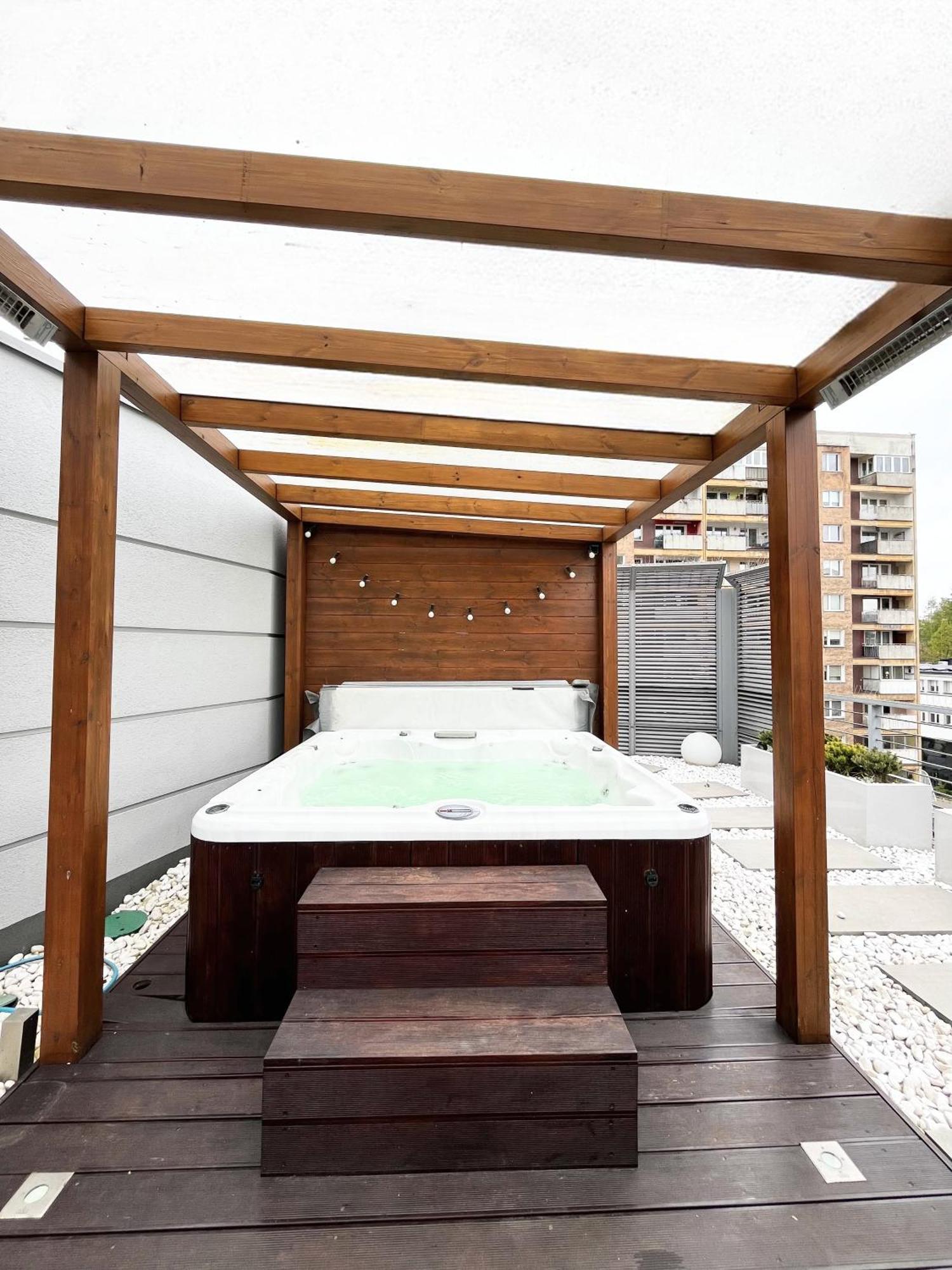 Luksusowy Apartament Z Jacuzzi By Jacek Budek Lägenhet Gdynia Exteriör bild